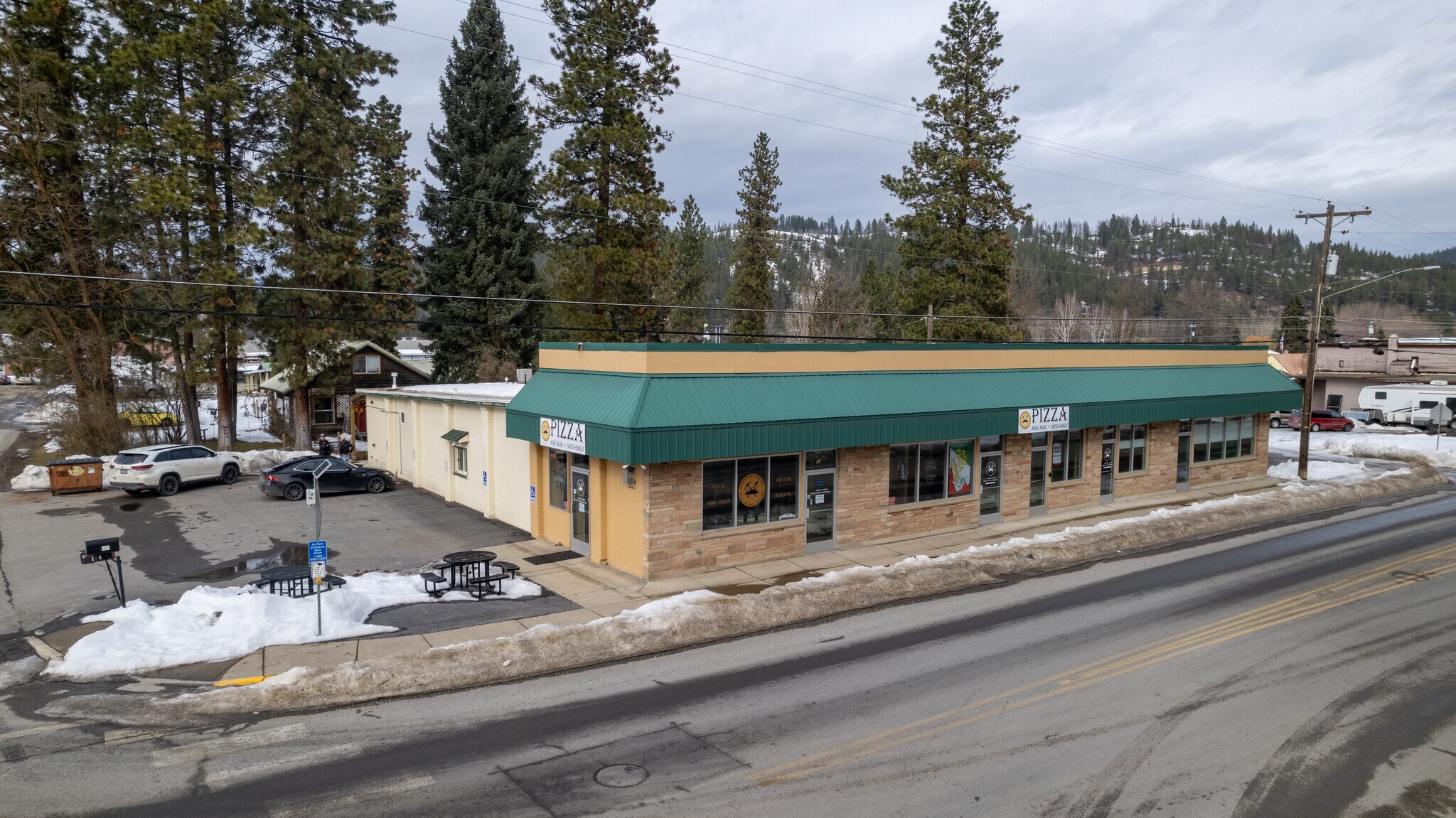 10 S Division St, Pinehurst, ID for sale Primary Photo- Image 1 of 1