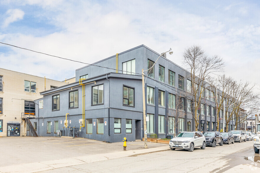 1485 Dupont St, Toronto, ON for lease - Building Photo - Image 3 of 4