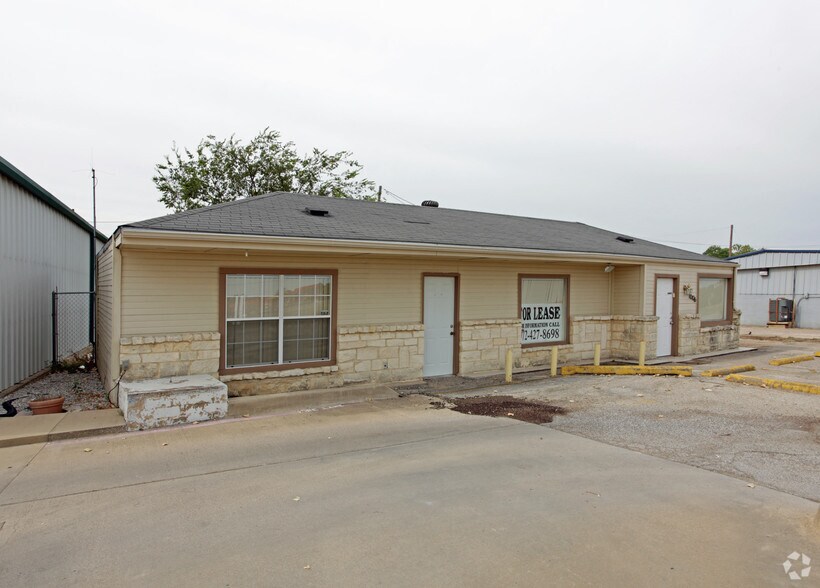 1006 E Us 175 Hwy, Crandall, TX 75114