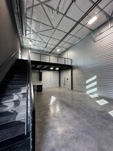 529 SH 46 E, Boerne, TX for lease Interior Photo- Image 1 of 10