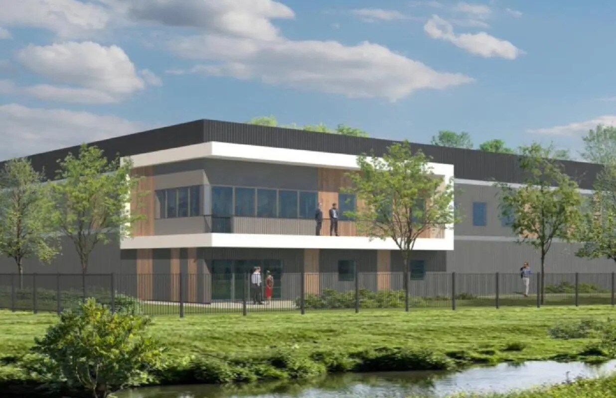 Flex in Persan for sale Building Photo- Image 1 of 9