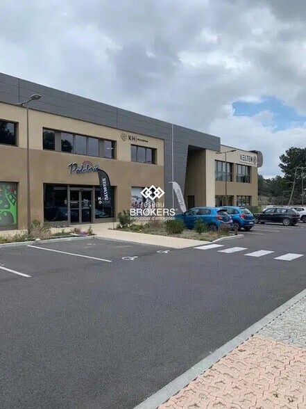 Retail in Villeneuve-lès-Avignon for lease - Building Photo - Image 3 of 30