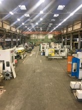 6450 Hamlin Ave, Lincolnwood, IL for sale Interior Photo- Image 2 of 3