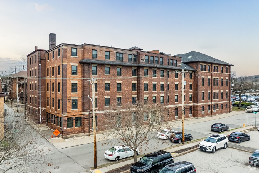 901-907 West St, Pittsburgh, PA for lease - Building Photo - Image 2 of 30