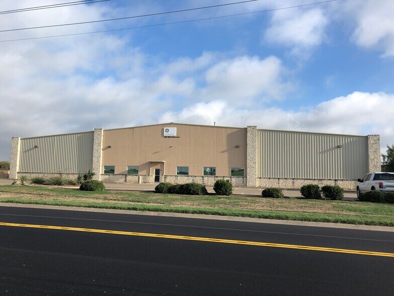 650 W Industrial Blvd, Cleburne, TX 76033