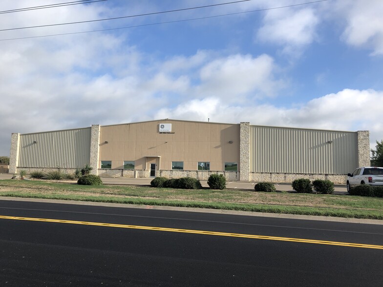 650 W Industrial Blvd, Cleburne, TX for sale - Primary Photo - Image 1 of 1