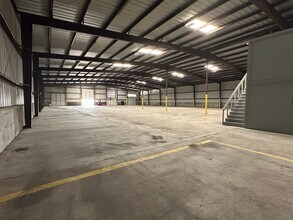 13709 N Unitec Dr, Laredo, TX for lease Interior Photo- Image 2 of 3