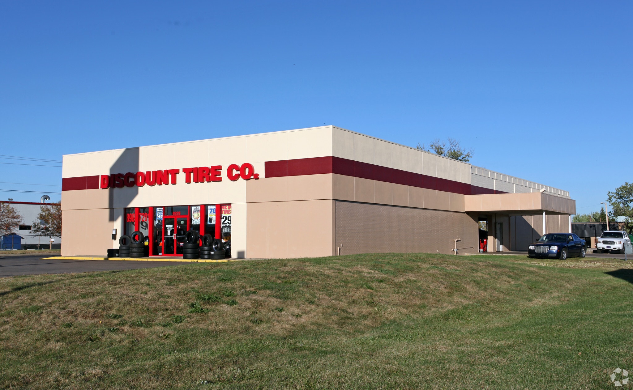 6928 Poe Ave, Dayton, OH for lease Primary Photo- Image 1 of 3