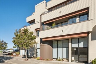 600-612 S 227th St, Des Moines, WA for lease Building Photo- Image 2 of 13