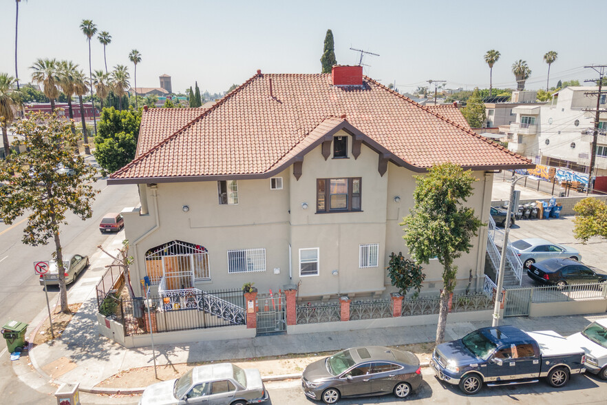 2300 W 12th St, Los Angeles, CA for sale - Primary Photo - Image 1 of 1