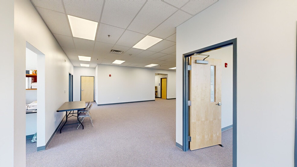 280 Locke Ave, Woolwich, NJ for lease - Matterport 3D Scan - Image 3 of 36