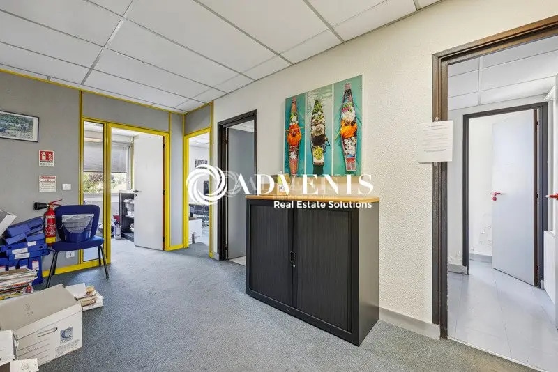 Office in Noisiel for sale Interior Photo- Image 1 of 7