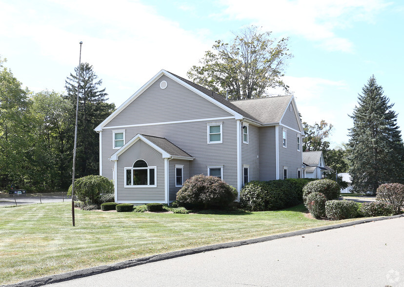 256 N Main St, Southington, CT for lease - Building Photo - Image 1 of 13