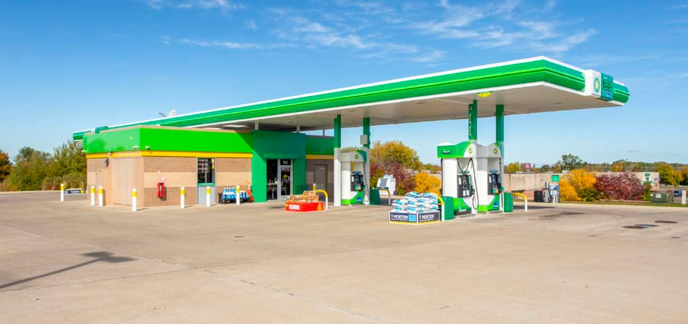 940 Evergreen Sq SW, Pine City, MN for sale - Building Photo - Image 2 of 5