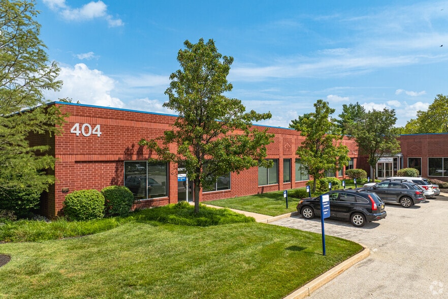 402-404 Lippincott Dr, Marlton, NJ for sale - Building Photo - Image 1 of 23