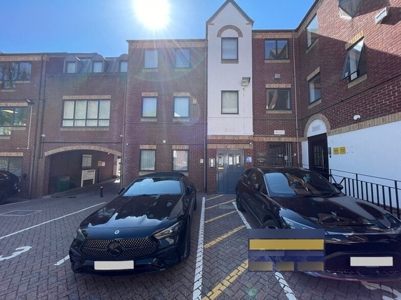 Trinity Pl, Sutton Coldfield for lease - Building Photo - Image 1 of 10