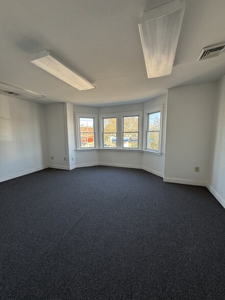 7618 Ogontz Ave, Philadelphia, PA for sale - Building Photo - Image 3 of 7