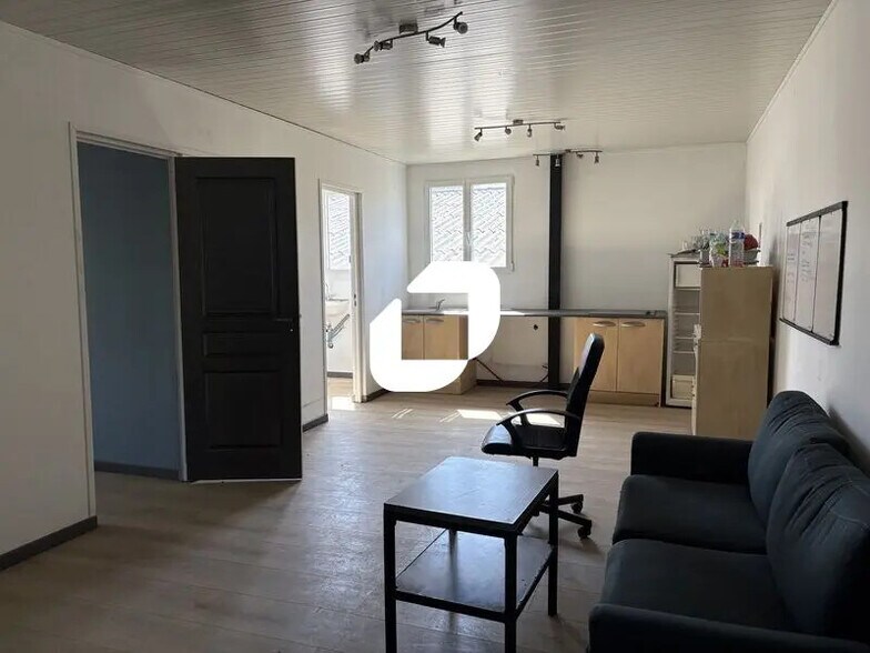 Flex in Camblanes-et-Meynac for sale - Interior Photo - Image 3 of 6