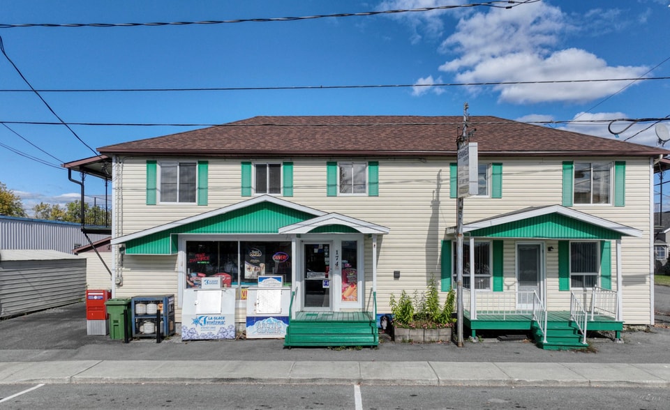 174 Av Champlain, Disraeli, QC for sale - Primary Photo - Image 1 of 1