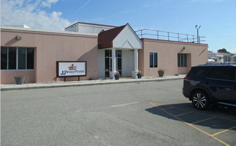 312 Sound Rd, Holly Ridge, NC for sale - Building Photo - Image 1 of 1