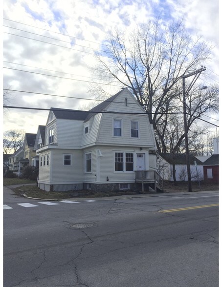 23 Walker St, Kittery, ME for sale - Building Photo - Image 1 of 1