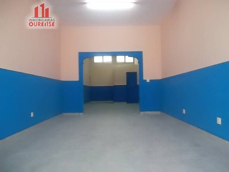 Retail in Ourense for lease - Building Photo - Image 2 of 4