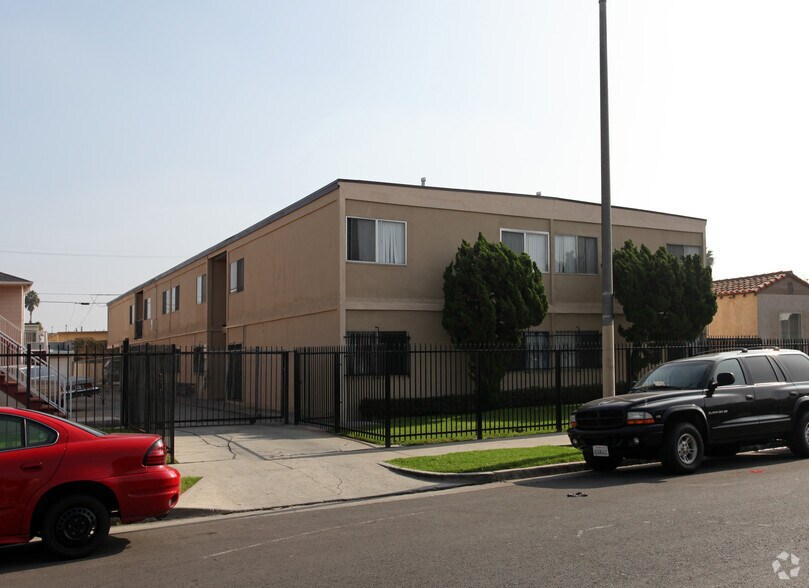6550 Brynhurst Ave, Los Angeles, CA for sale - Primary Photo - Image 1 of 2