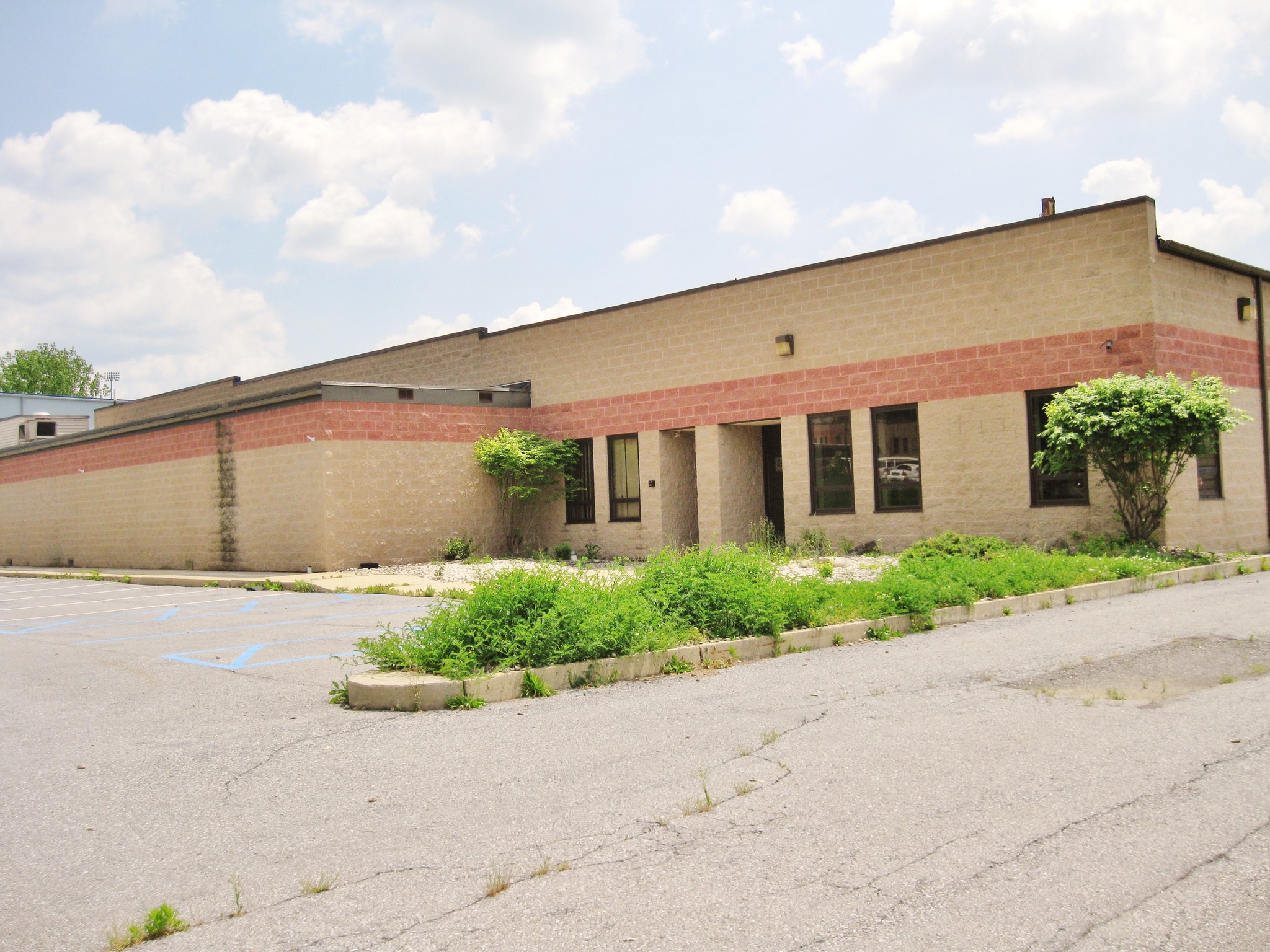 420 Allentown Dr, Allentown, PA for sale Building Photo- Image 1 of 1