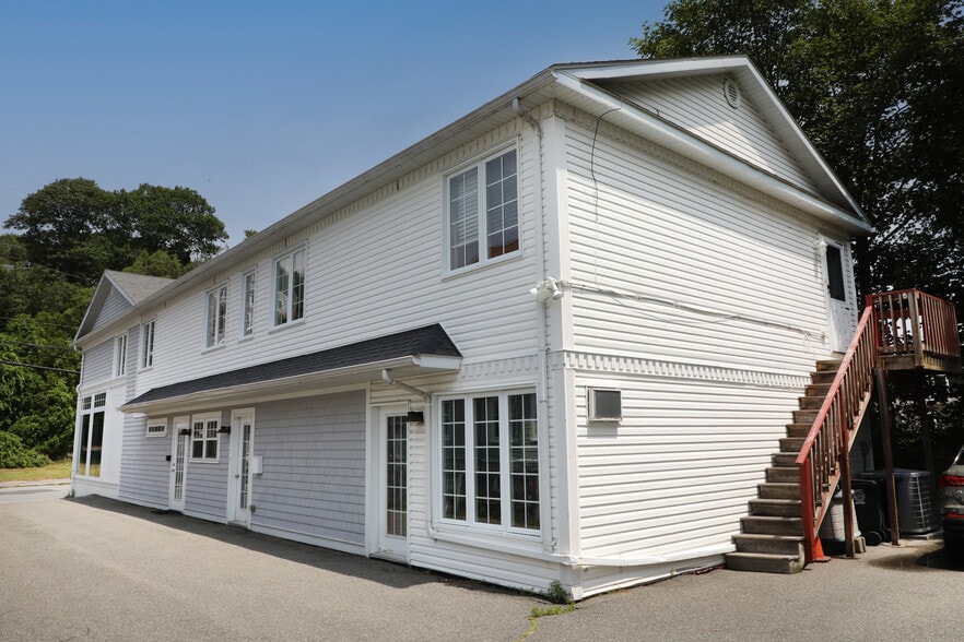 487 Humphrey St, Swampscott, MA for sale - Building Photo - Image 2 of 30