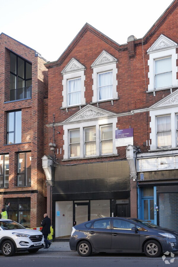 2222B Sydenham Rd, London, LND SE26 5QW