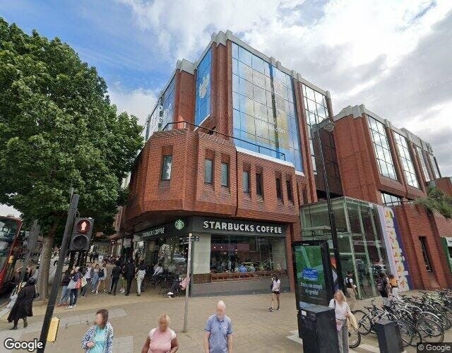 2-10 Wimbledon Hill Rd, London for lease - Building Photo - Image 2 of 9