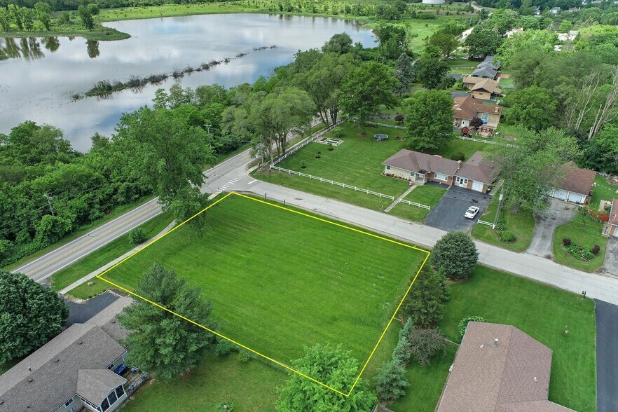 0 Nippersink, Round Lake, IL 60073