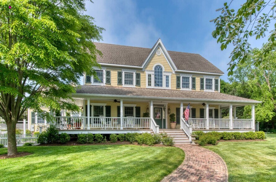 1100 Skunk Ln, Cutchogue, NY 11935