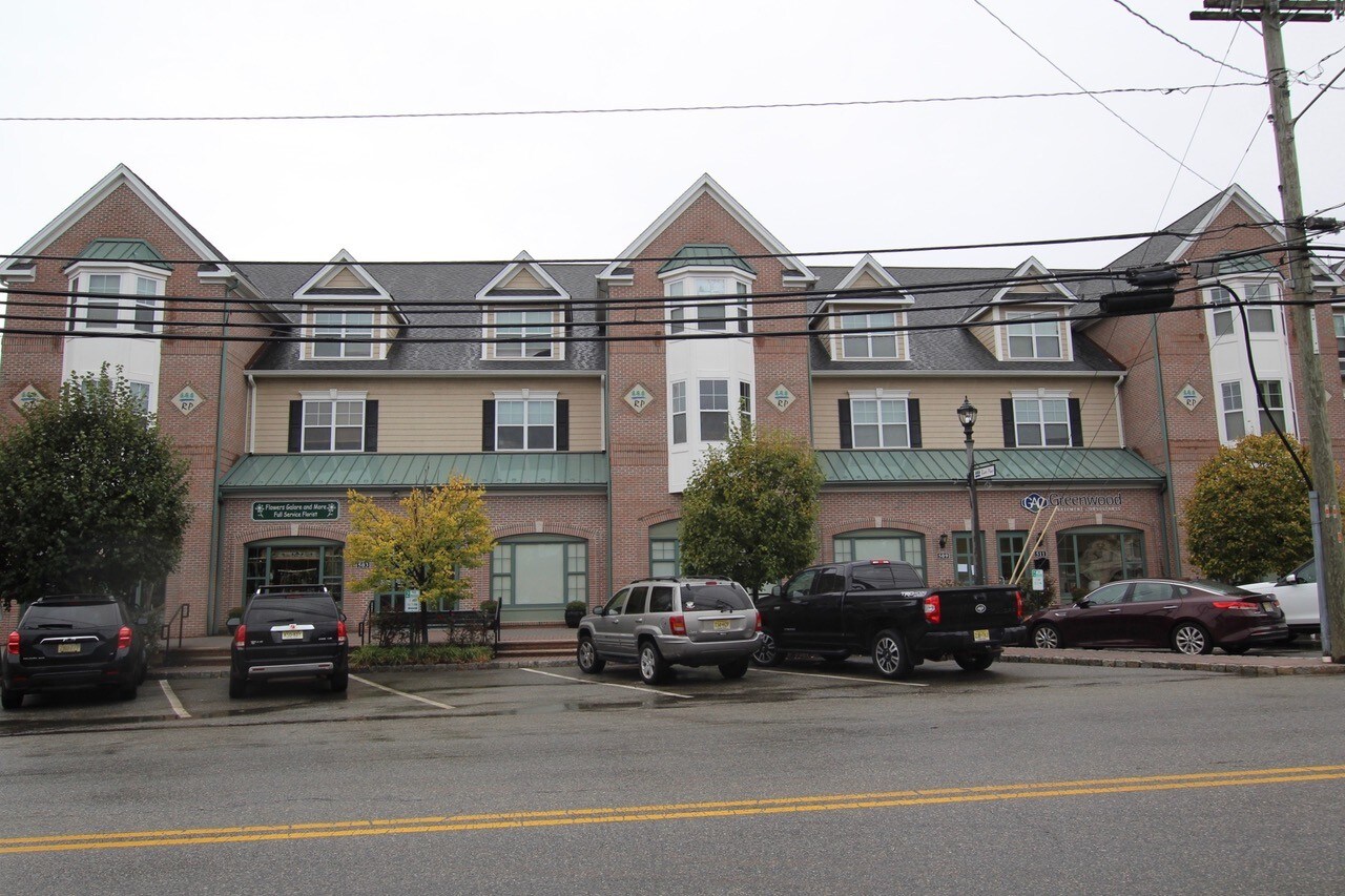 503515 Main St, Butler, NJ 07405 River Place