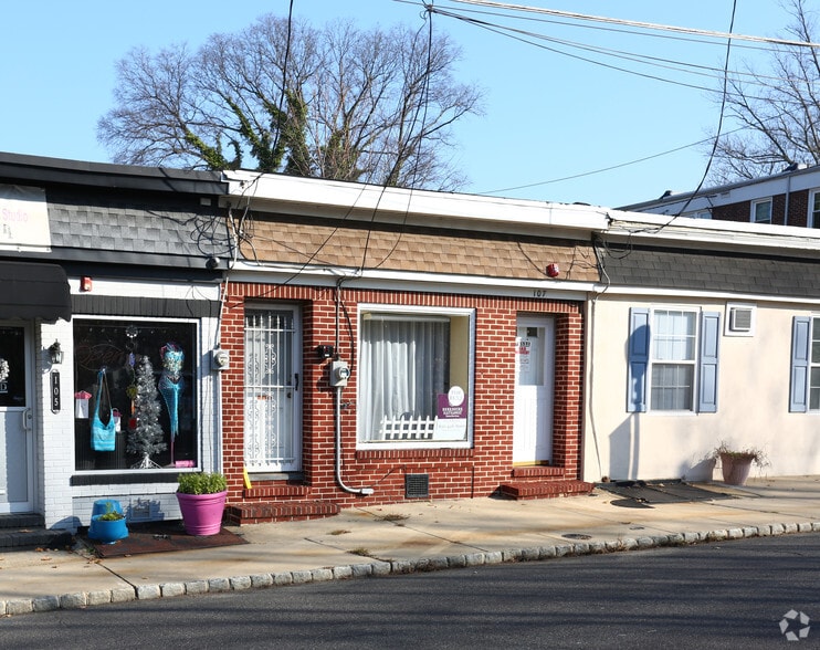 107 E Atlantic Ave, Audubon, NJ 08106