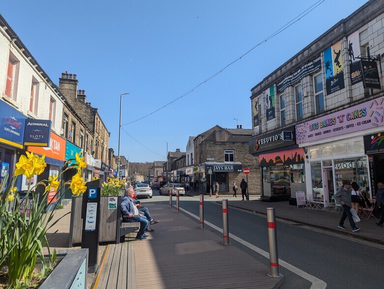 13 Commercial St, Brighouse for sale - Building Photo - Image 2 of 4