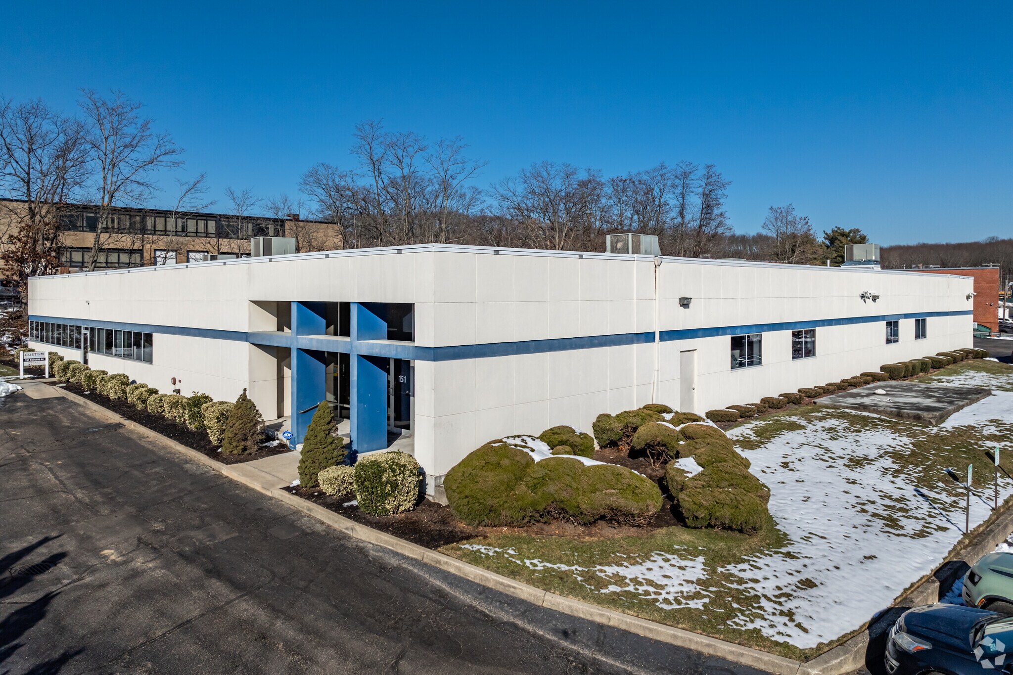 151 Fairchild Ave, Plainview, NY for sale Primary Photo- Image 1 of 1