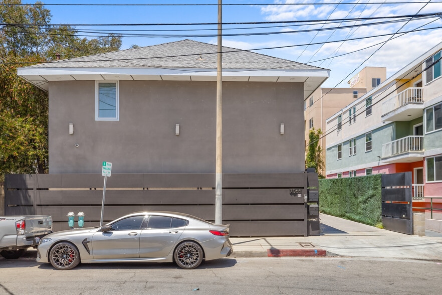7065 Lexington Ave, West Hollywood, CA for sale - Building Photo - Image 2 of 20