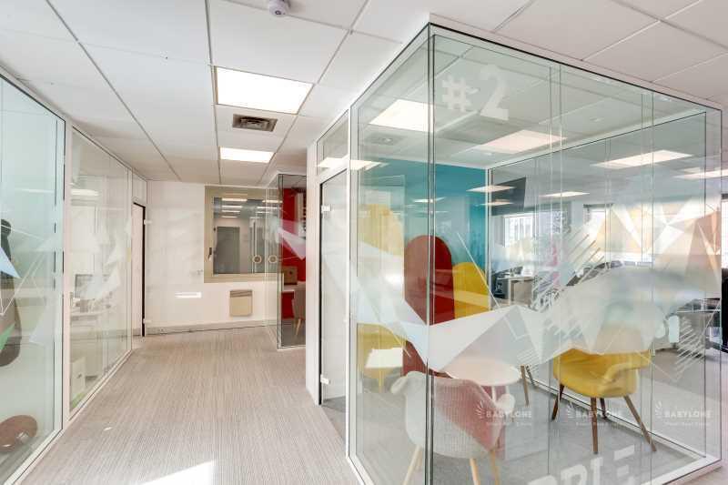 Office in Paris for lease - Interior Photo - Image 3 of 5