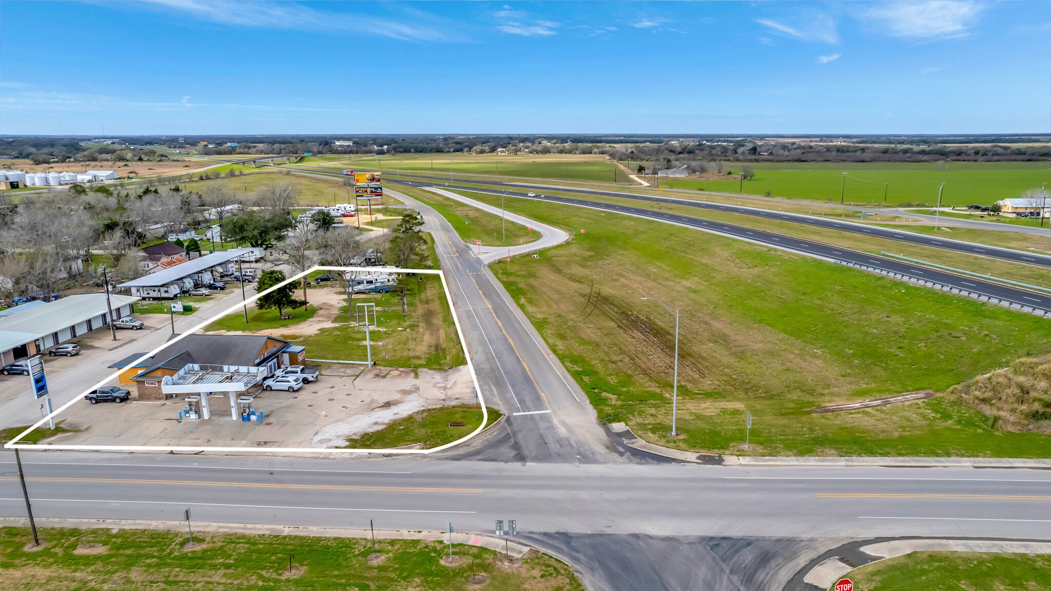 1100 W US Highway 59 Feeder, Ganado, TX for sale Primary Photo- Image 1 of 26