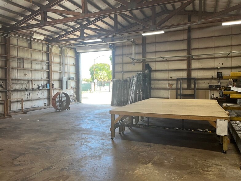 1401 S French Ave, Sanford, FL for lease - Building Photo - Image 3 of 8