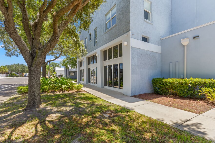 2100 1st Ave S, Saint Petersburg, FL for sale - Building Photo - Image 3 of 32