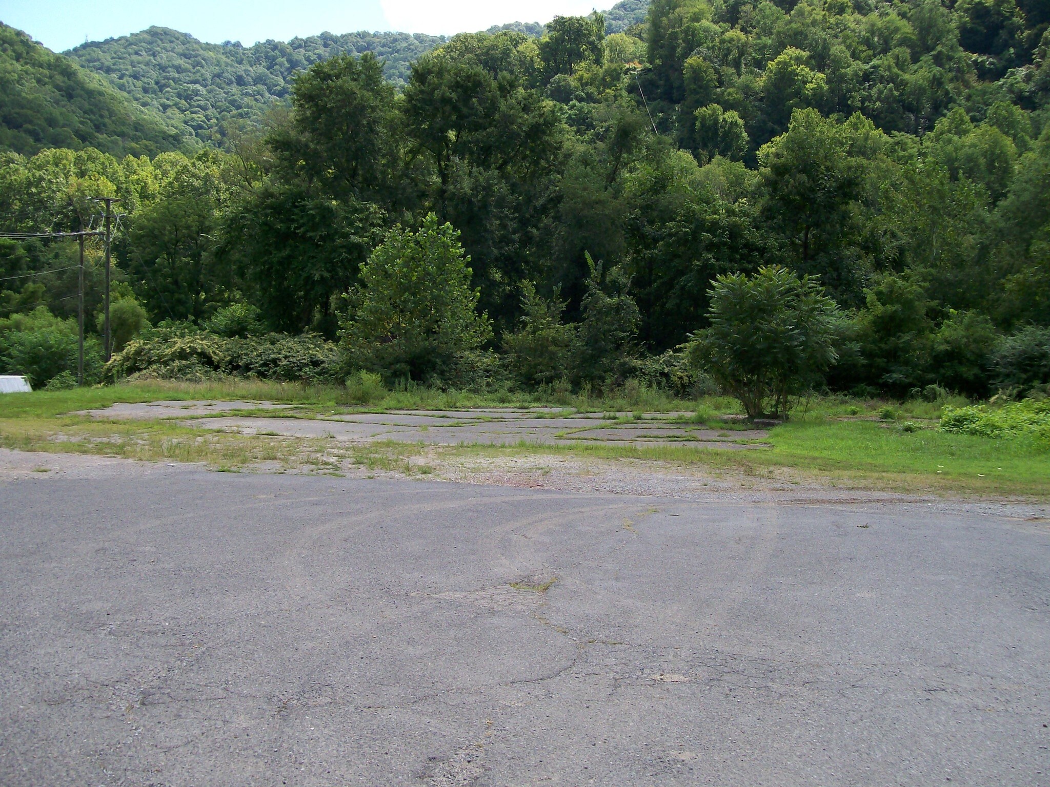 1156 2nd Ave, West Logan, WV for sale Building Photo- Image 1 of 1