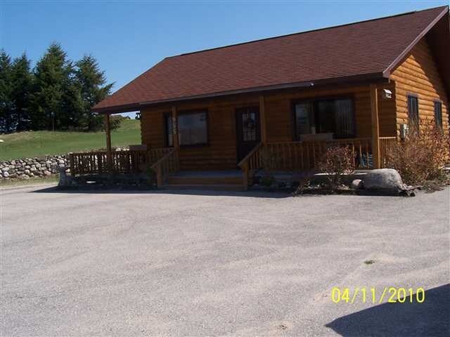 955 S US-31 Hwy N, Kewadin, MI for sale - Primary Photo - Image 1 of 1