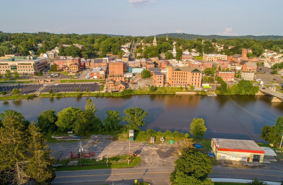 280 W Main St, Catskill, NY for sale - Building Photo - Image 1 of 22