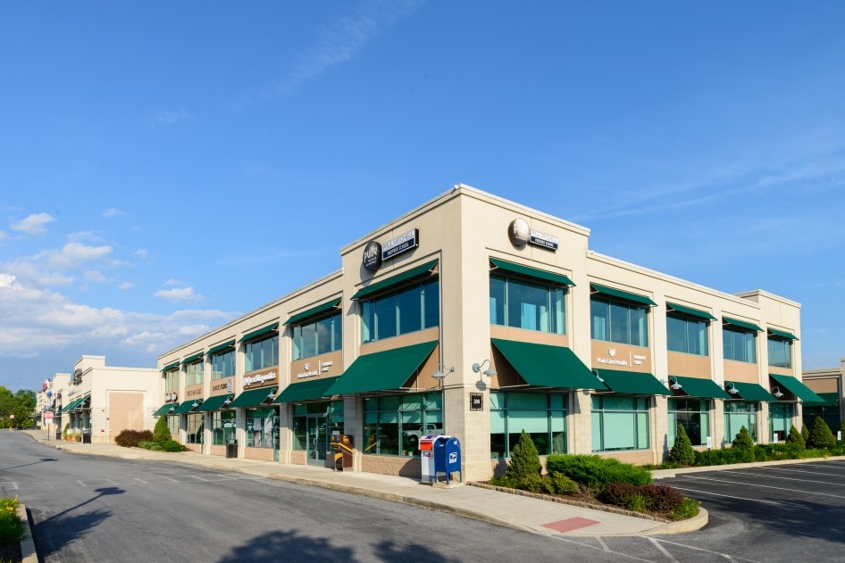 150 E Pennsylvania Ave, Downingtown, PA for lease Building Photo- Image 1 of 13