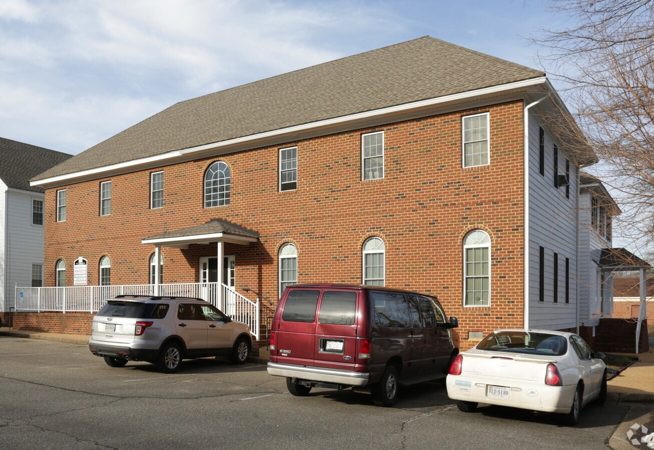 13805 Village Mill Dr, Midlothian, VA 23114