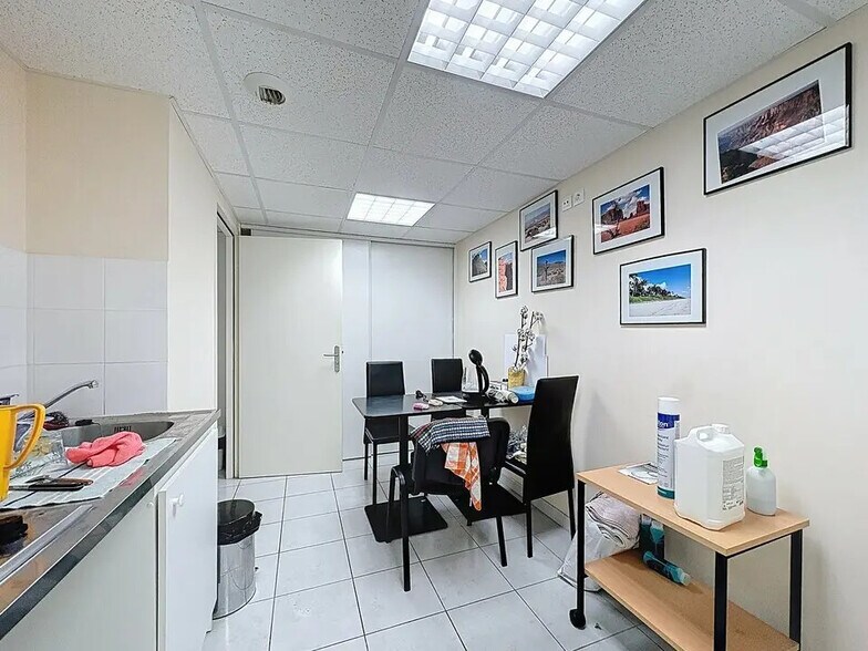 Office in Mions for sale - Interior Photo - Image 2 of 11