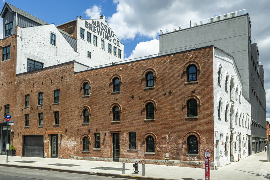 945 Bergen St, Brooklyn, NY for lease - Building Photo - Image 3 of 5