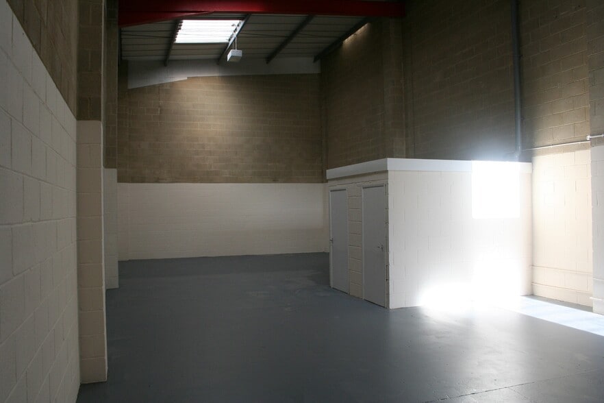 Netherhampton Rd, Salisbury for lease - Interior Photo - Image 2 of 3